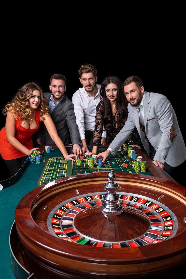 Live dealer blackjack table with multiple players